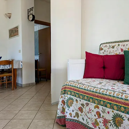 Holiday home Vacanze Adiacenti In *