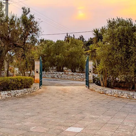 Holiday home Vacanze Adiacenti In *